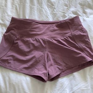 Lululemon 🍋 shorts (size6)
